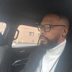 Meet your Posher, Corey